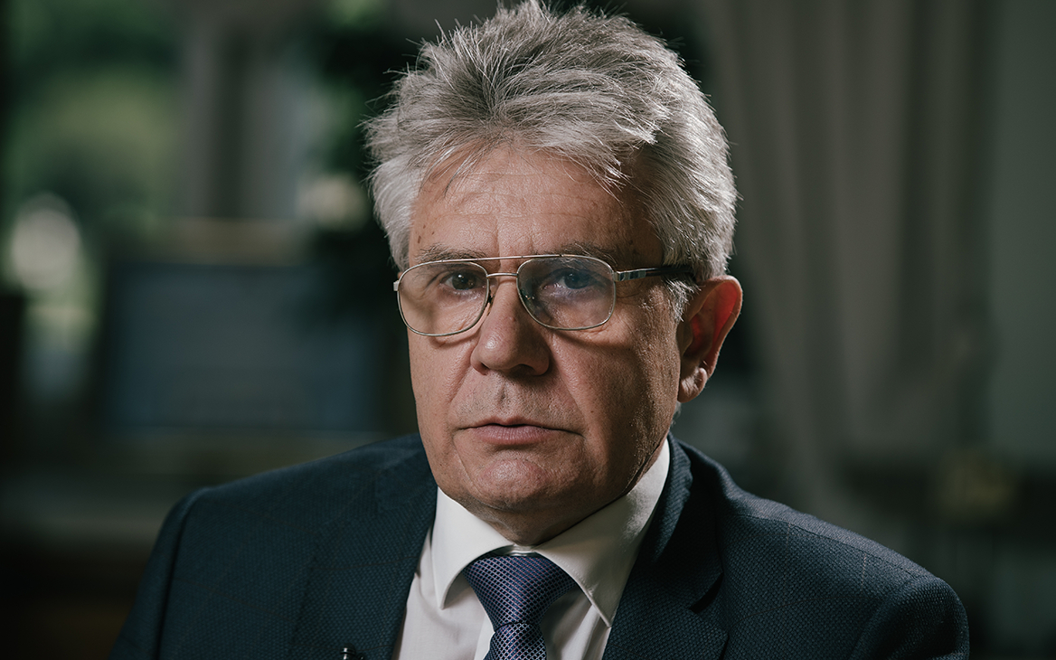 Президент РАН Сергеев — РБК: «Права ученых до неприличия нарушаются»