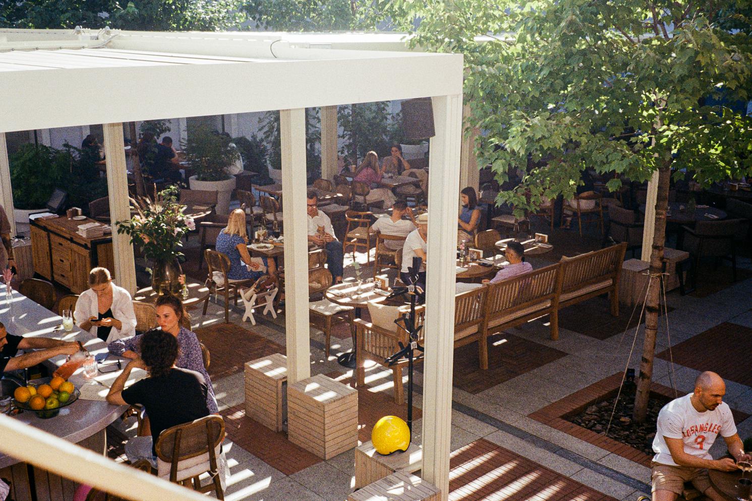 Share bistro